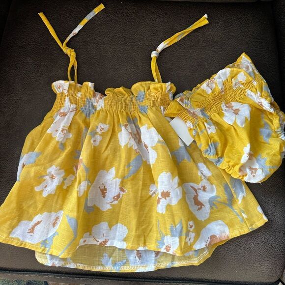 NEW Yellow Floral Smocked Top/dress and Bloomers Set - Picture 1 of 3